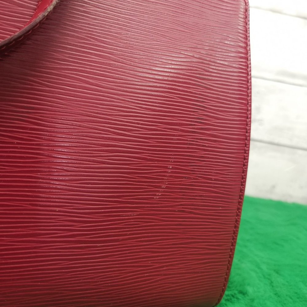 AUTHENTIC LOUIS VUITTON BREA MM EPI HANDBAg - Picture 7 of 16
